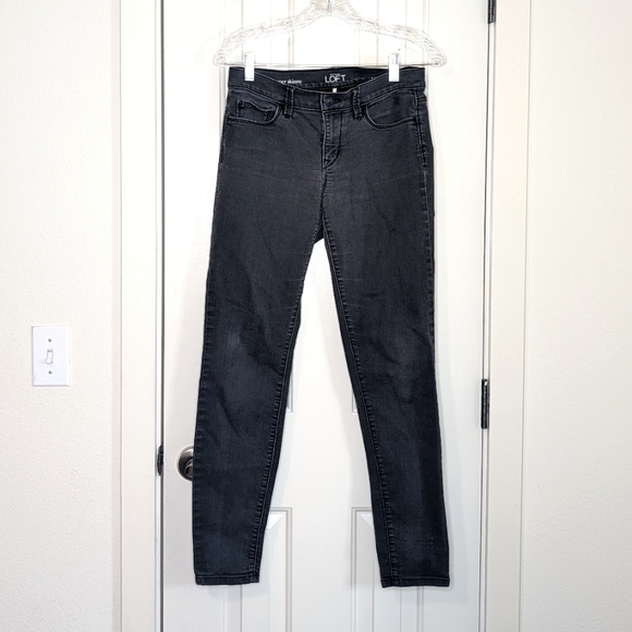 LOFT Denim - Ann Taylor LOFT Skinny Jeans (27/4)
